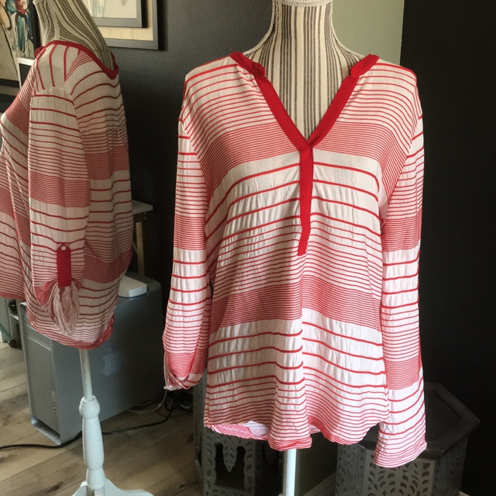 Sanctuary, Anthropologie, long or 3/4 sleeve top - Picture 3 of 9